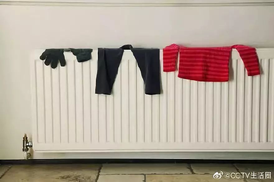 在暖气片上烘干湿衣服的隐患会让你生重病