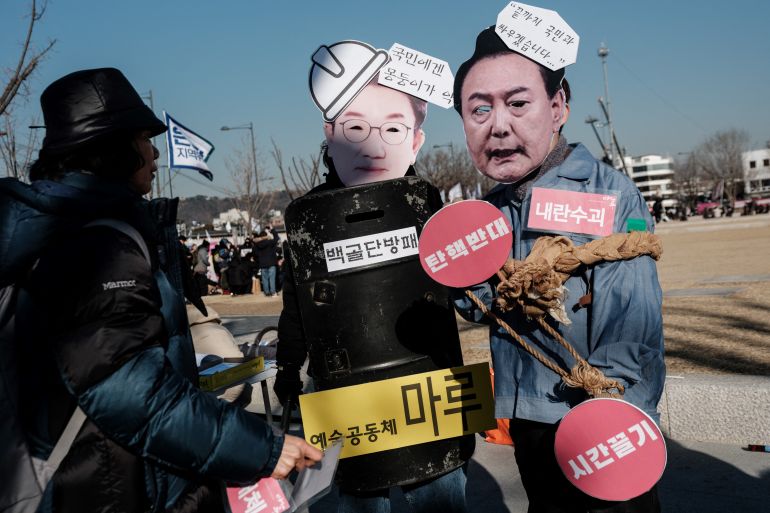 韩国数千人举行抗议活动，尹光雄拒绝第二次逮捕