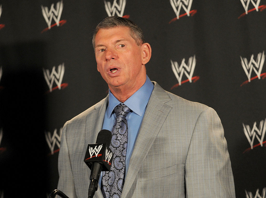 文斯·麦克马洪（Vince McMahon）被指控纵容对未成年男孩进行猖獗的“性虐待”