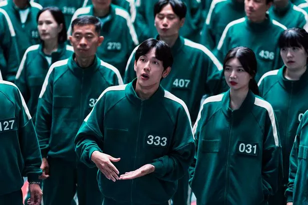 Netflix的观众说,当他们看到《鱿鱼游戏》第二季的预告片时,他们感到“不寒而栗”